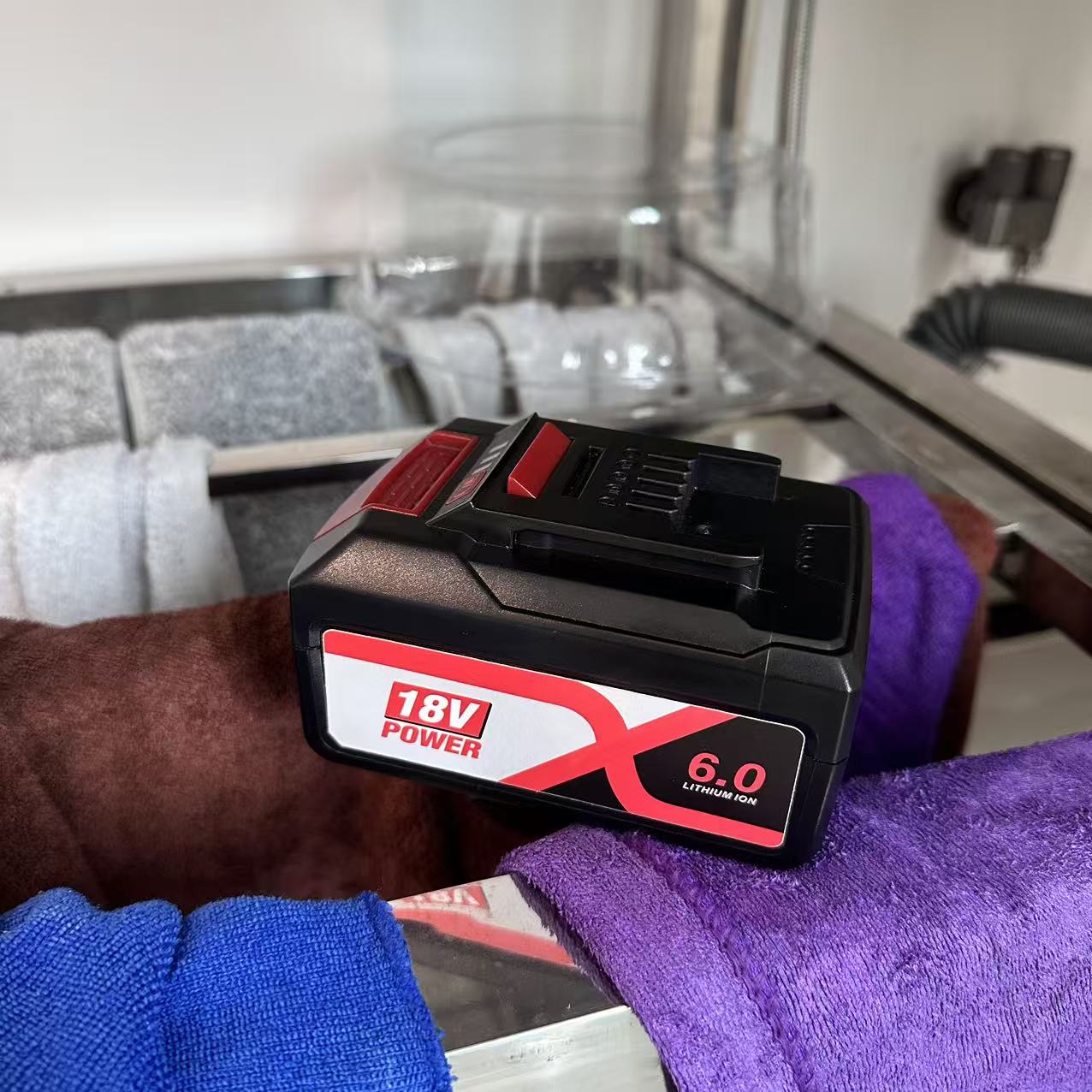 EINHELL TE18 18V 8Ah 6Ahリチウムイオ - Power Xchange Tools のレビューと価格